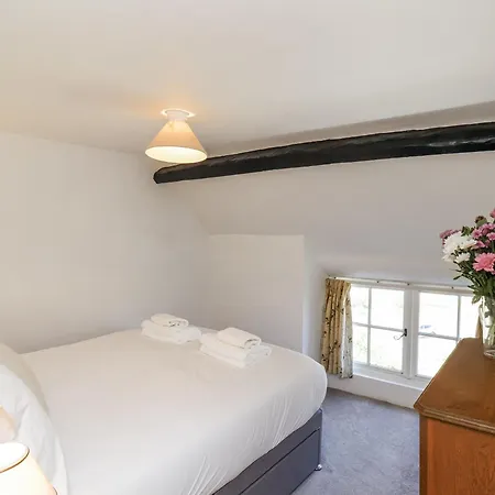 Rigg Cottage, Mount Pleasant 휫비