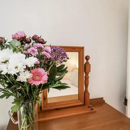 Rigg Cottage, Mount Pleasant 펜션 휫비