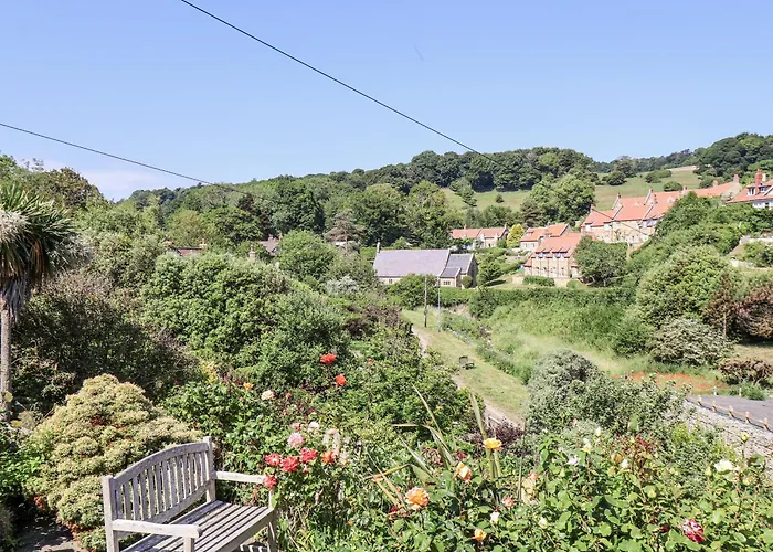 Rigg Cottage, Mount Pleasant * ويتبي